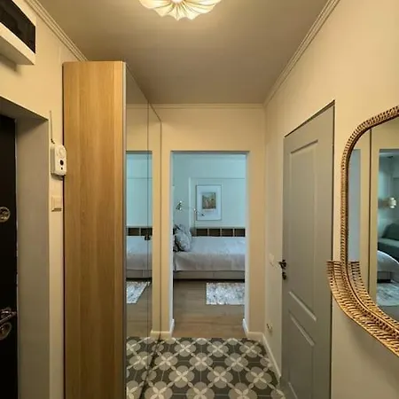 Bright & Stylish Cozy Near Old Town Bucharest