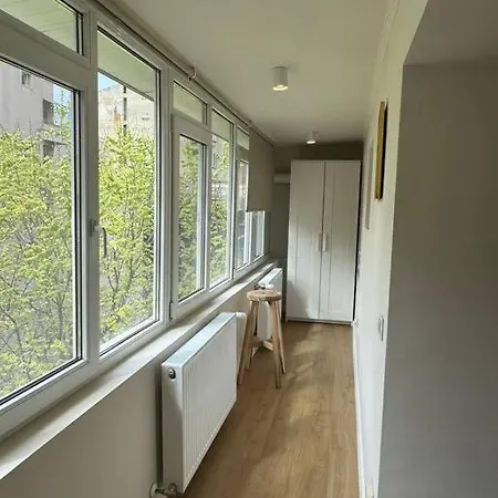 Bright & Stylish Cozy Studio Near Old Town * Бухарест