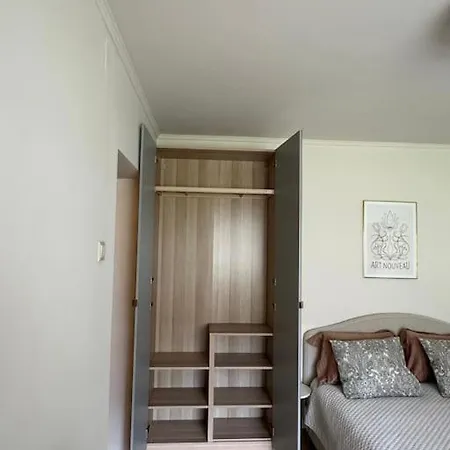 Bright & Stylish Cozy Studio Near Old Town