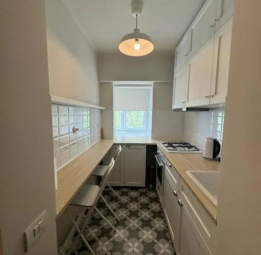 Bright & Stylish Cozy Near Old Town